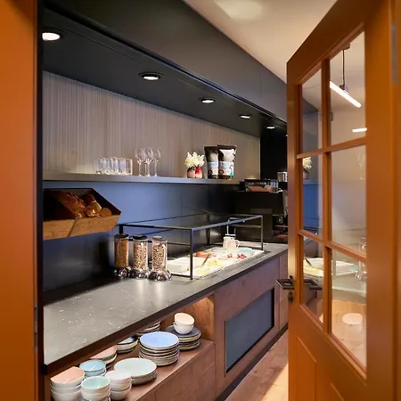 Buergerbraeu Hotel 3*