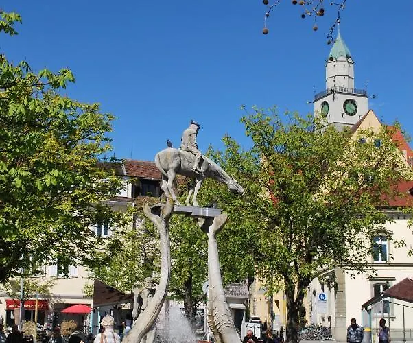 Отель Buergerbraeu 3*